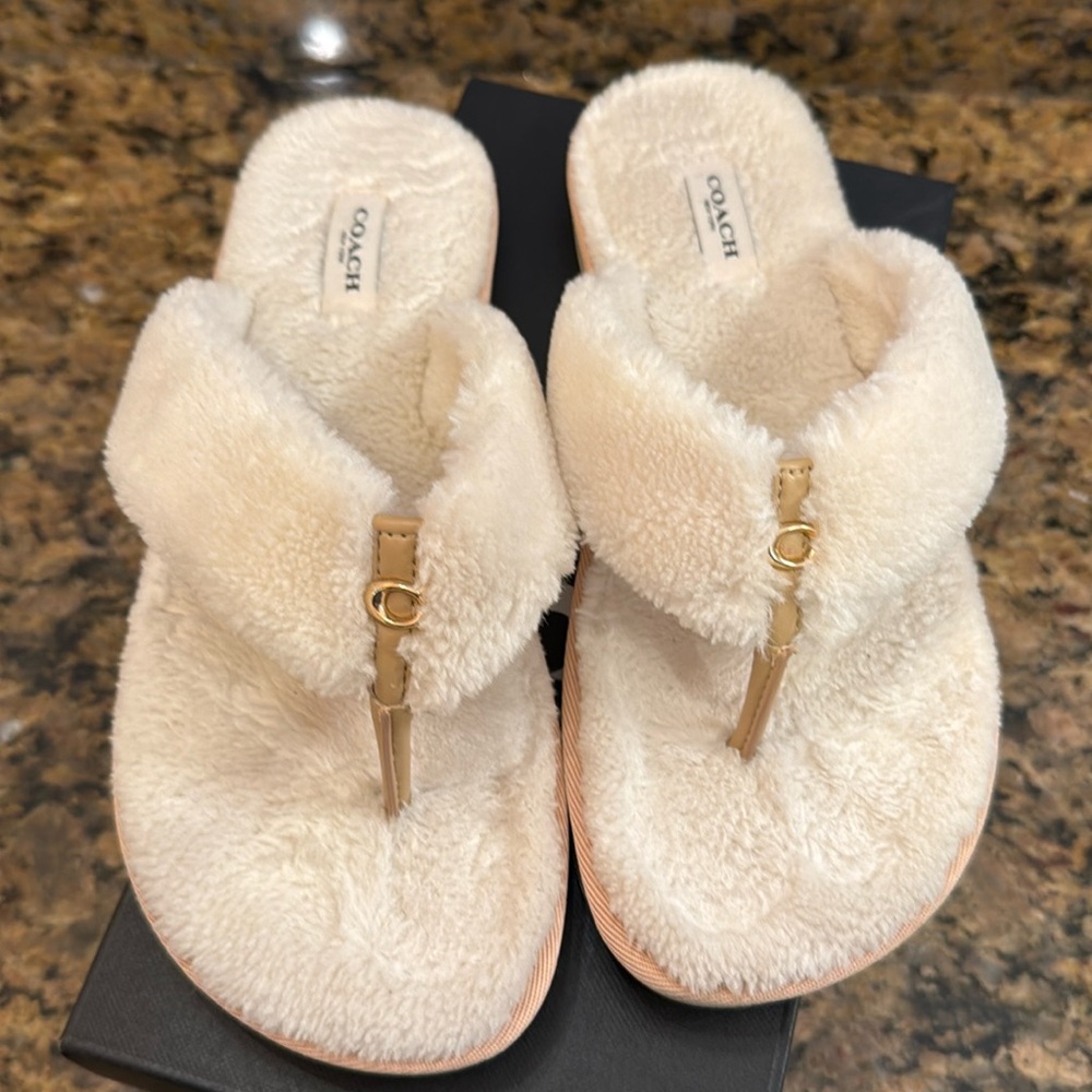 Coach Hampton Flip Flop Slipper